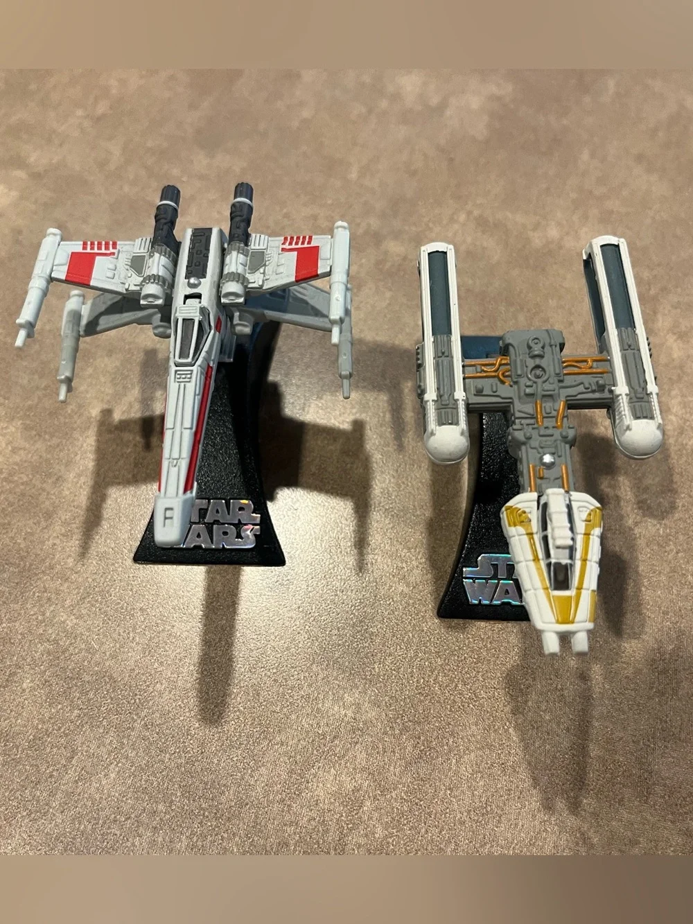 (10) Star Wars Ship / Vehicles